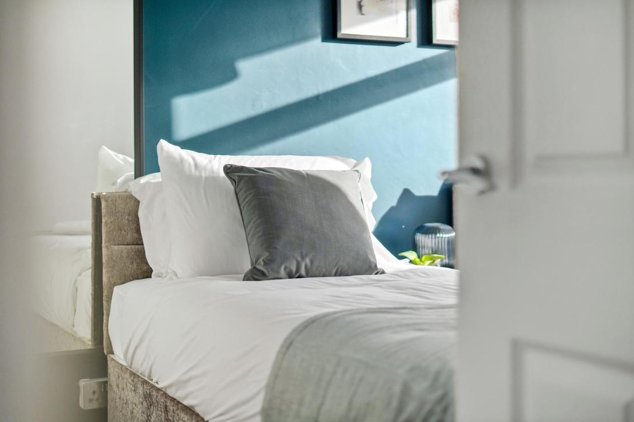 Cosy 3 Bedroom With Free Parking, Garden And Smart Tv With Netflix By Yoko Property Κόβεντρι Εξωτερικό φωτογραφία