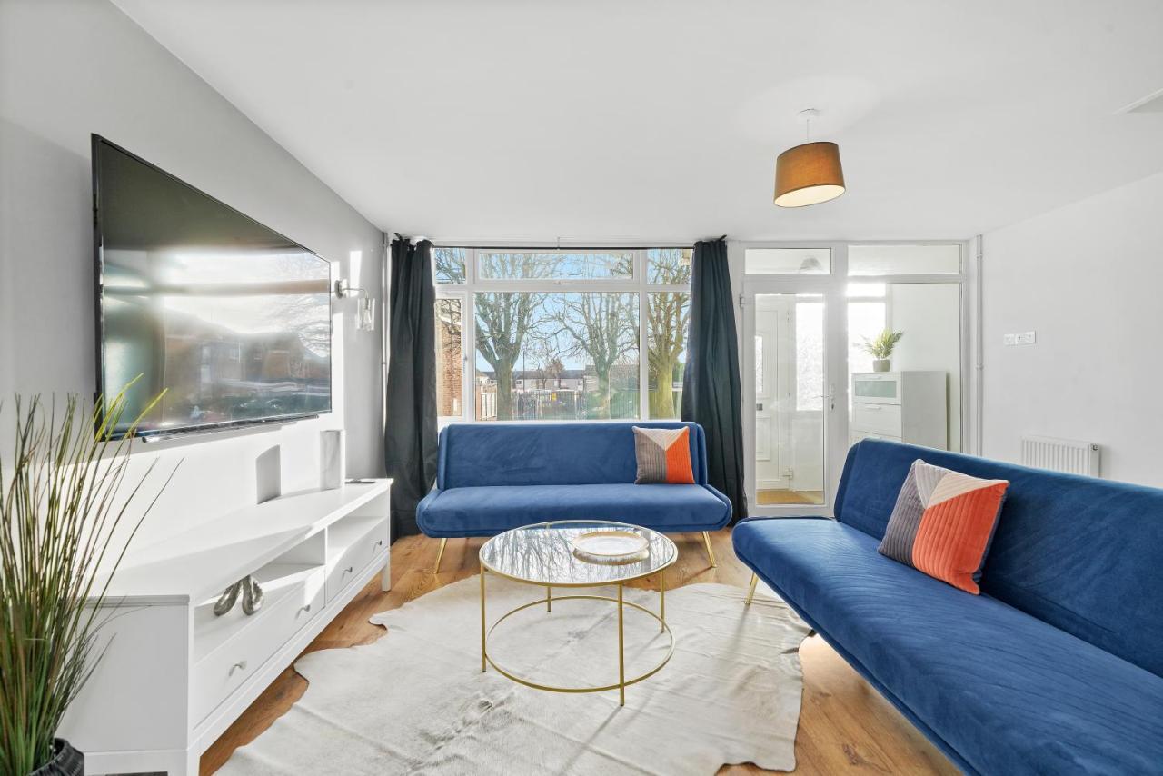 Cosy 3 Bedroom With Free Parking, Garden And Smart Tv With Netflix By Yoko Property Κόβεντρι Εξωτερικό φωτογραφία